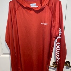 Long sleeve Columbia hoodie
